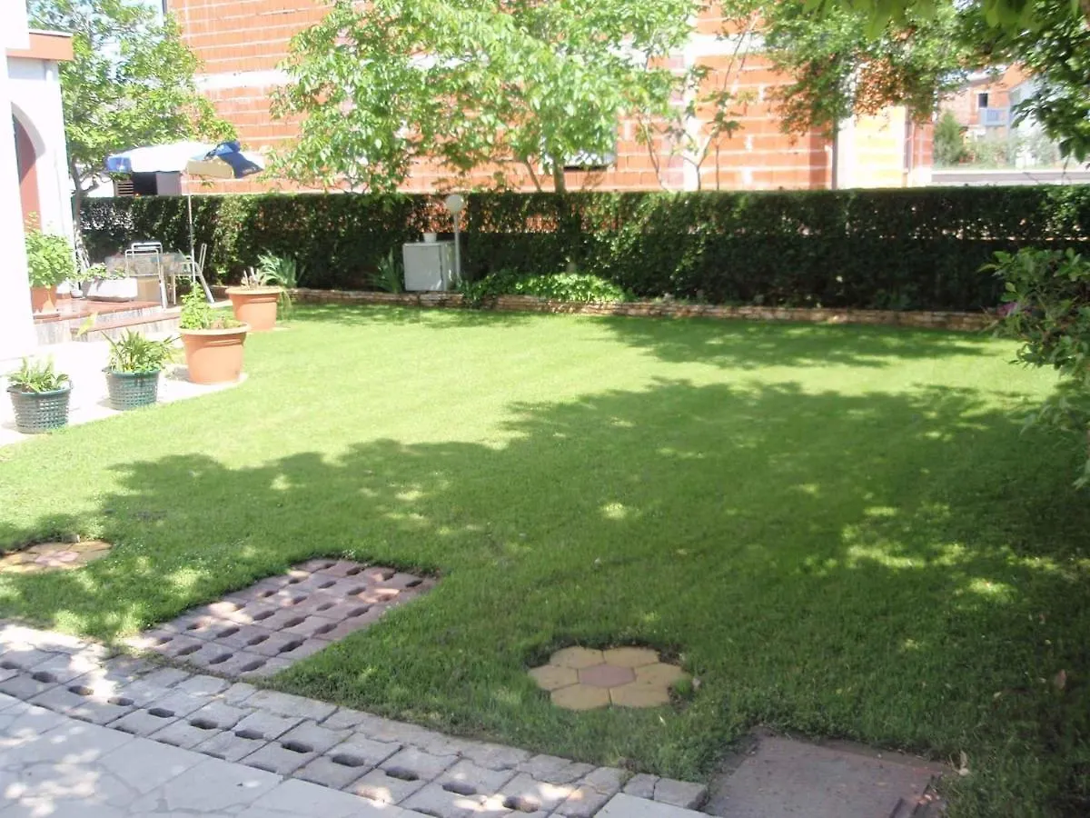 Apartment In Valbandon Istrien 8354
